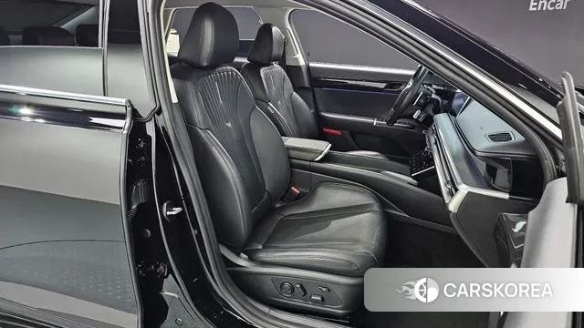 Hyundai Grandeur (GN7) id 3482861 из Кореи 20