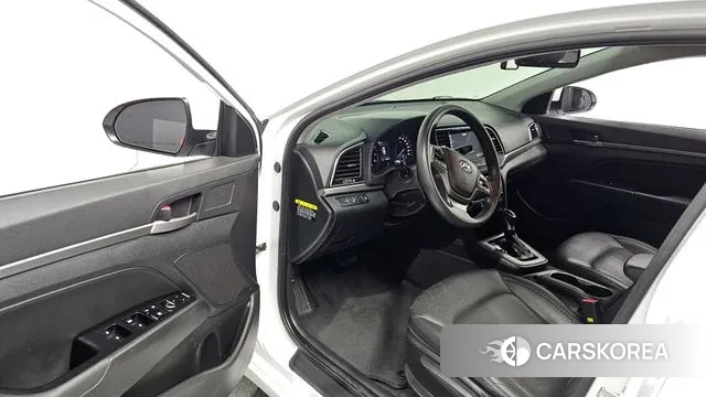 Hyundai Avante AD id 3563237 из Кореи 20