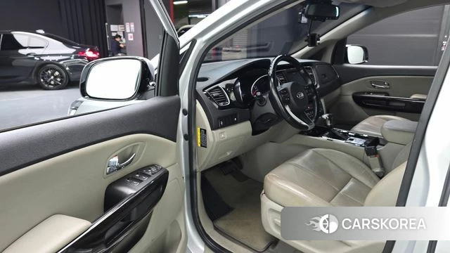 Kia The New Carnival id 4895526 из Кореи 36