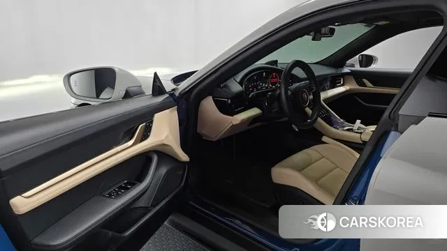 Porsche Taycan id 3472518 из Кореи 20