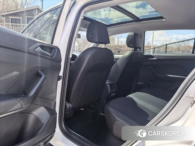 Volkswagen Exploring the shadow id 4263091 из Китая 18