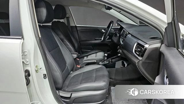 Kia Stonic id 3829113 из Кореи 20