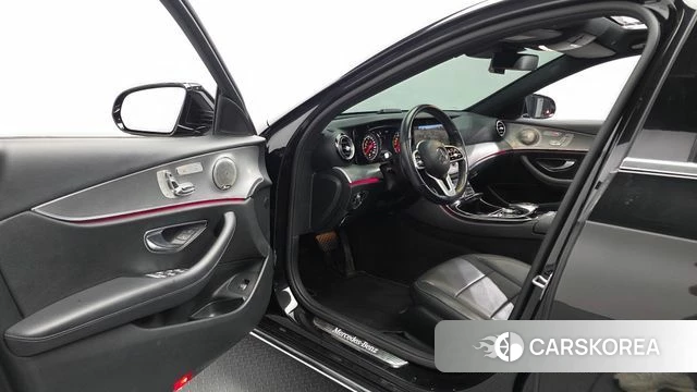 Mercedes-Benz E-Class W213 id 4520619 из Кореи 30
