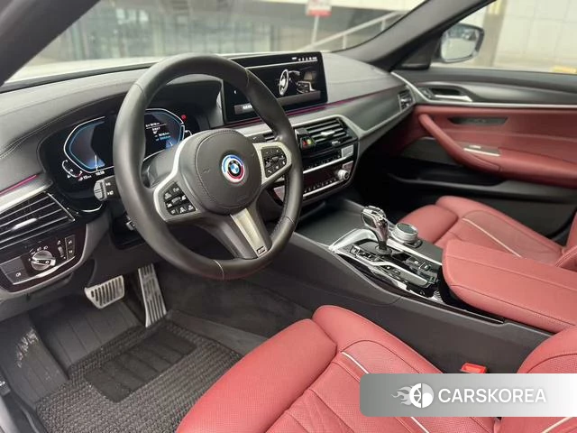 BMW 5 series PHEV id 4262423 из Китая 14