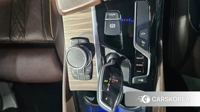 BMW 5 Series (G30) id 3235892 из Кореи 20