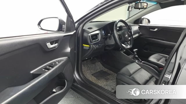 Kia Stonic id 4873388 из Кореи 31