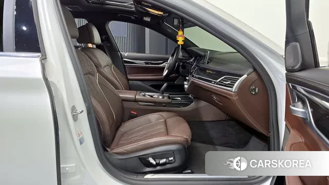 BMW 7 Series (G11) id 3193290 из Кореи 20