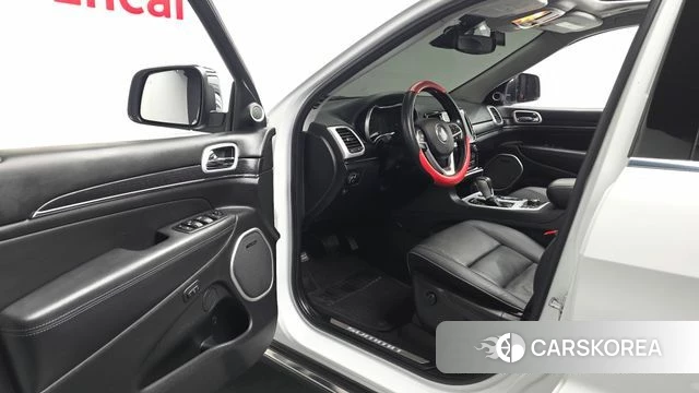 Jeep Grand Cherokee id 4573390 из Кореи 20