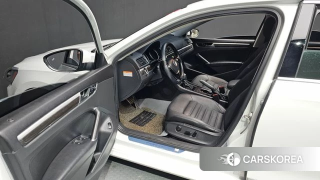 Volkswagen The New Passat id 3829164 из Кореи 20