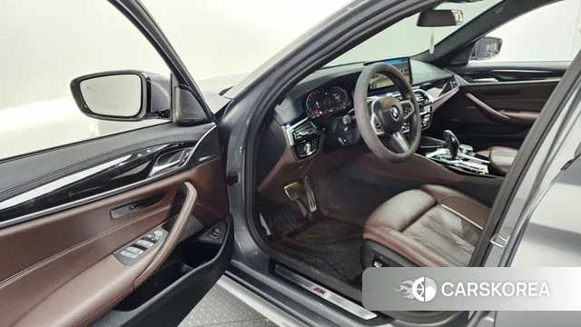 BMW 5 Series (G30) id 4186295 из Кореи 34