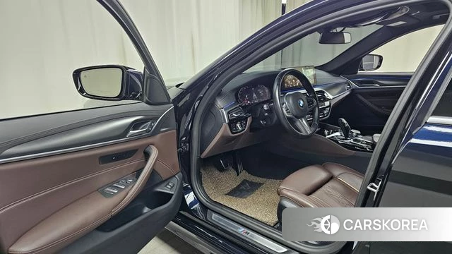 BMW 5 Series (G30) id 3897465 из Кореи 20