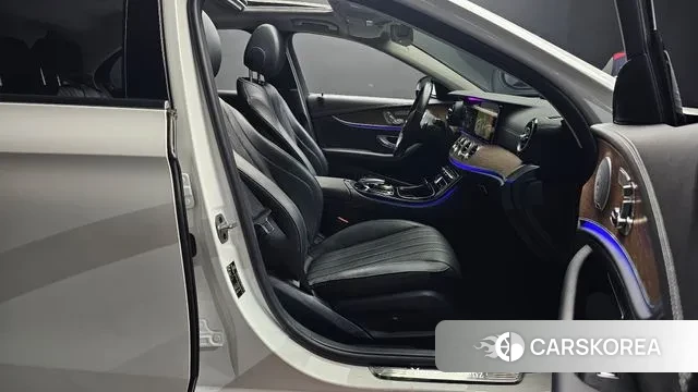 Mercedes-Benz E-Class W213 id 3138866 из Кореи 20