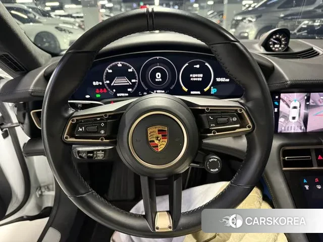 Porsche Taycan id 3513791 из Кореи 18