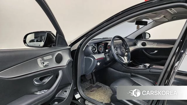 Mercedes-Benz E-Class W213 id 3936900 из Кореи 20