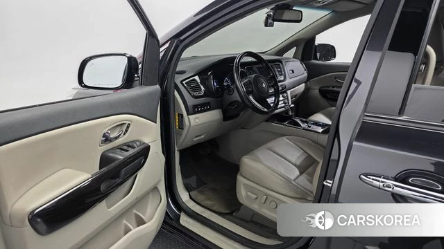 Kia The New Carnival id 4424656 из Кореи 32