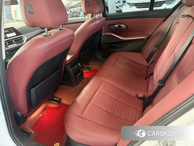 BMW 3 series id 3869563 из Китая 17