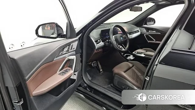 BMW iX1 (U11) id 3426309 из Кореи 20