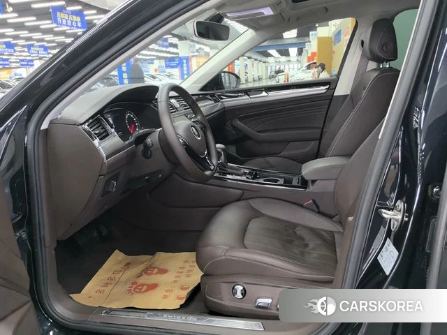 Volkswagen Huiang id 4209848 из Китая 15