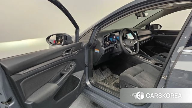 Volkswagen Golf 8th Generation id 4631506 из Кореи 33