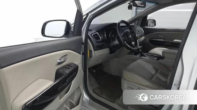 Kia The New Carnival id 4642837 из Кореи 30