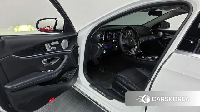 Mercedes-Benz E-Class W213 id 4781156 из Кореи 35