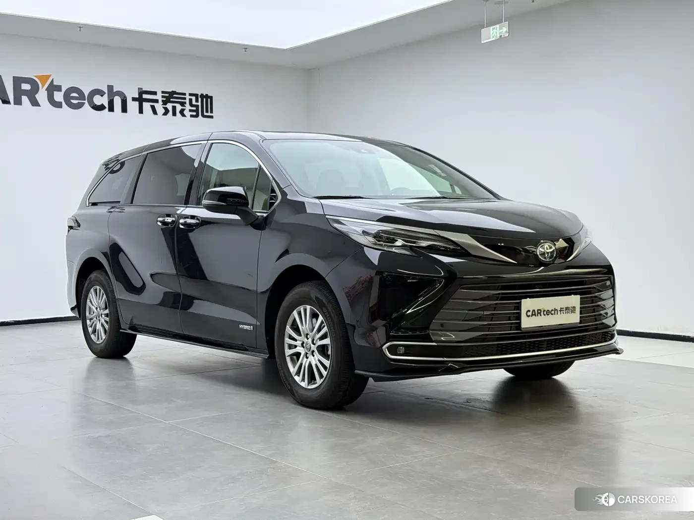 Toyota Sienna id 4629620 из Китая 18