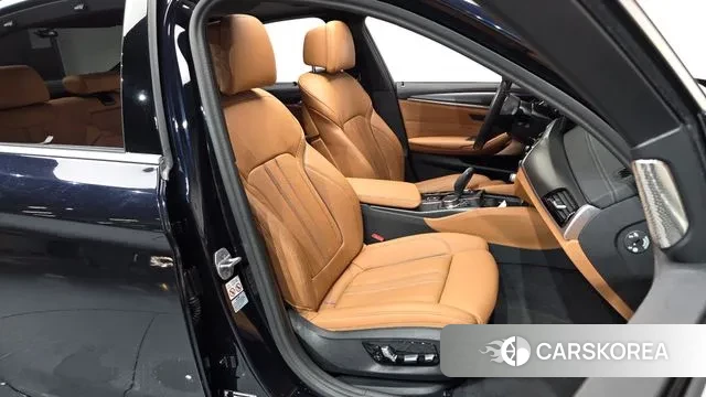 BMW 5 Series (G30) id 3058338 из Кореи 20