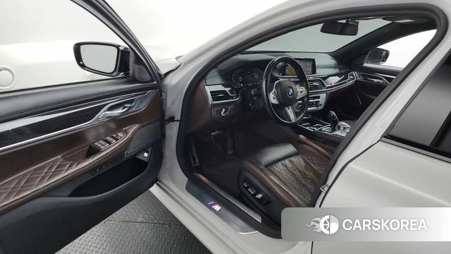 BMW 7 Series (G11) id 4625166 из Кореи 36