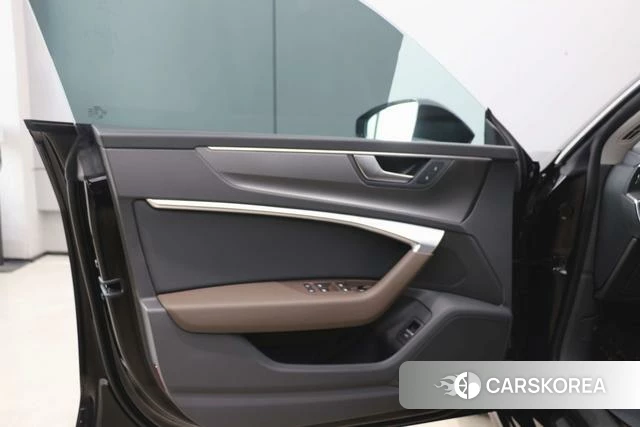 Audi A7L id 4260971 из Китая 29