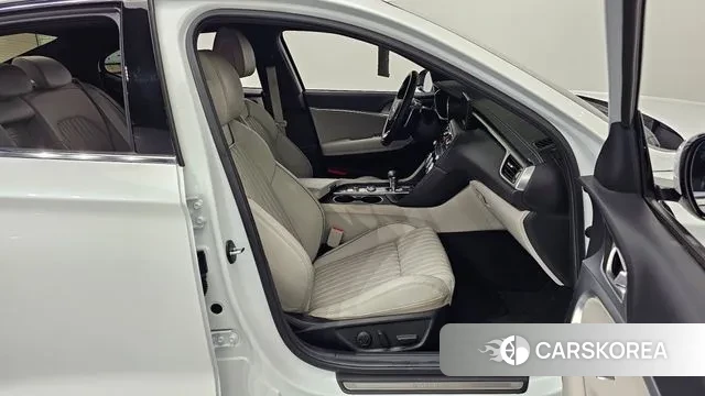 Genesis The New G70 id 3691268 из Кореи 20