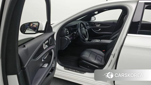 Mercedes-Benz E-Class W213 id 3805996 из Кореи 20