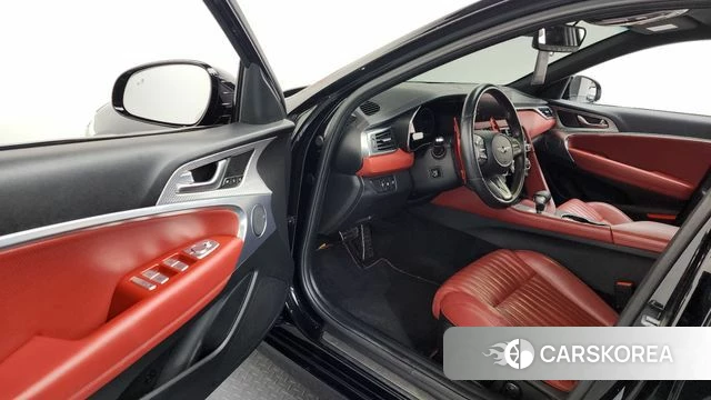 Genesis The New G70 id 3954490 из Кореи 20