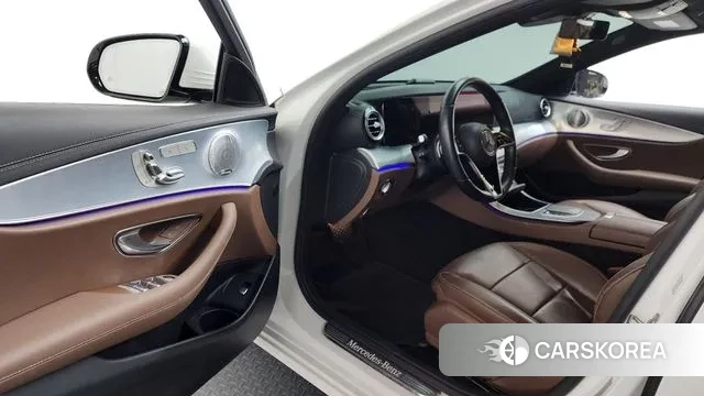 Mercedes-Benz E-Class W213 id 3686509 из Кореи 20