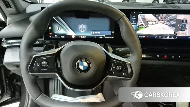 BMW 5 Series (G60) id 3200858 из Кореи 20