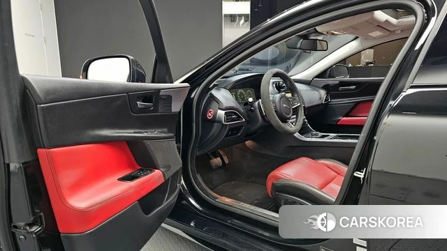 Jaguar XE id 3834795 из Кореи 20