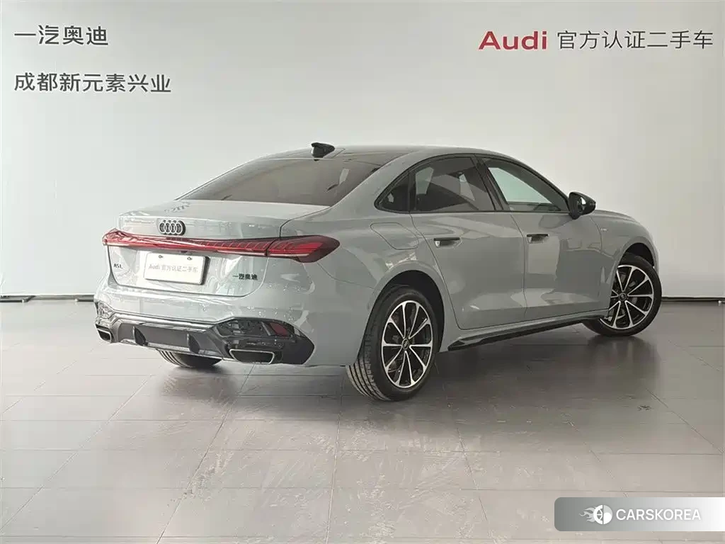 Audi A5L id 4653858 из Китая 14