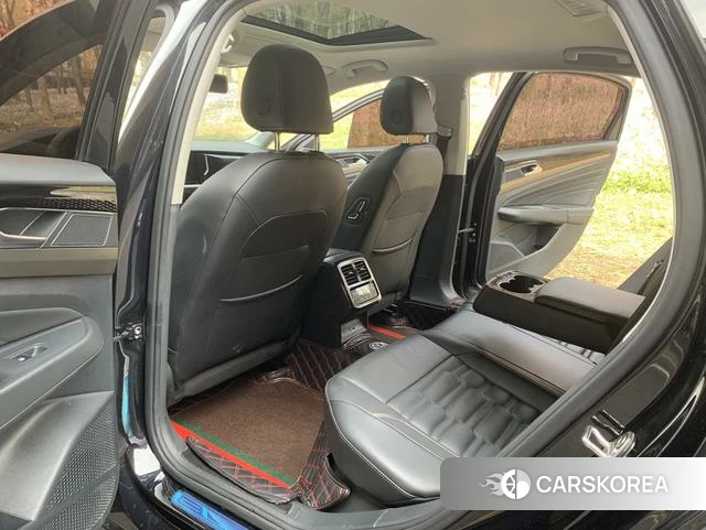 Volkswagen Passat id 3901825 из Китая 17