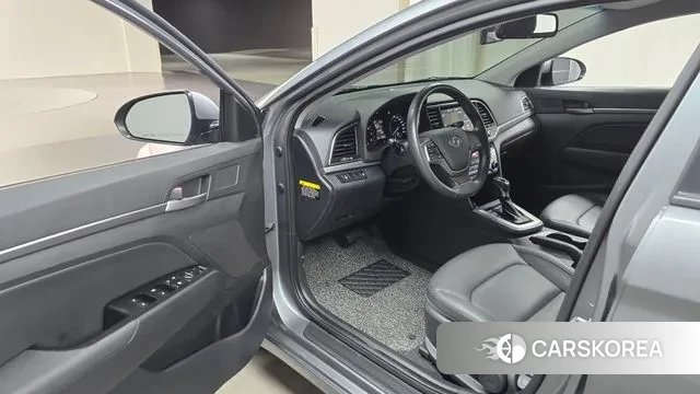 Hyundai Avante AD id 3034399 из Кореи 20