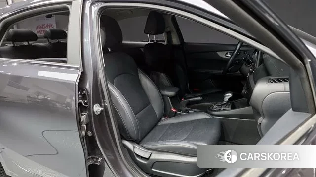 Kia Come New K3 id 3391539 из Кореи 20