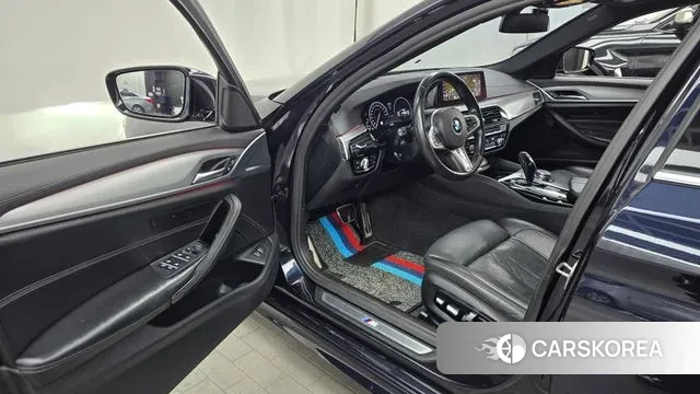 BMW 5 Series (G30) id 3520180 из Кореи 20