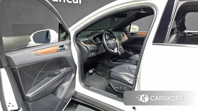 Lincoln MKC id 4345515 из Кореи 33