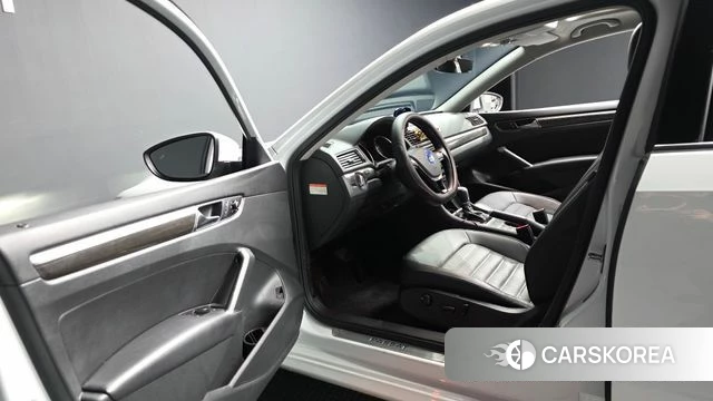 Volkswagen The New Passat id 4345556 из Кореи 20
