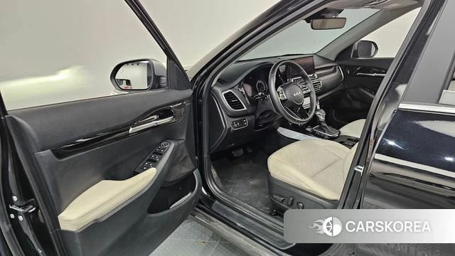 Kia Seltos id 4534765 из Кореи 34