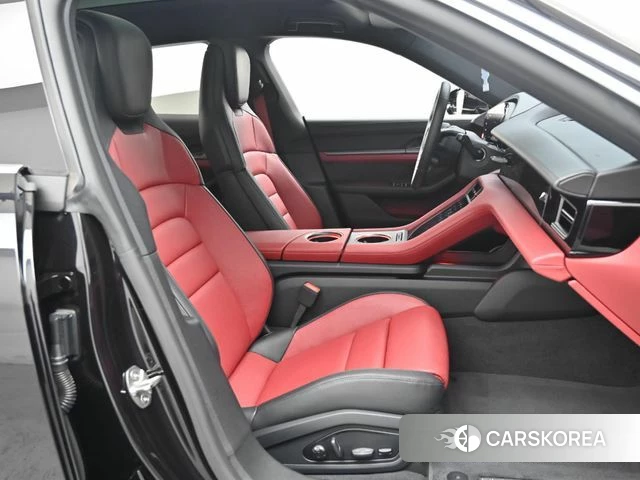 Porsche Taycan id 3837893 из Кореи 20