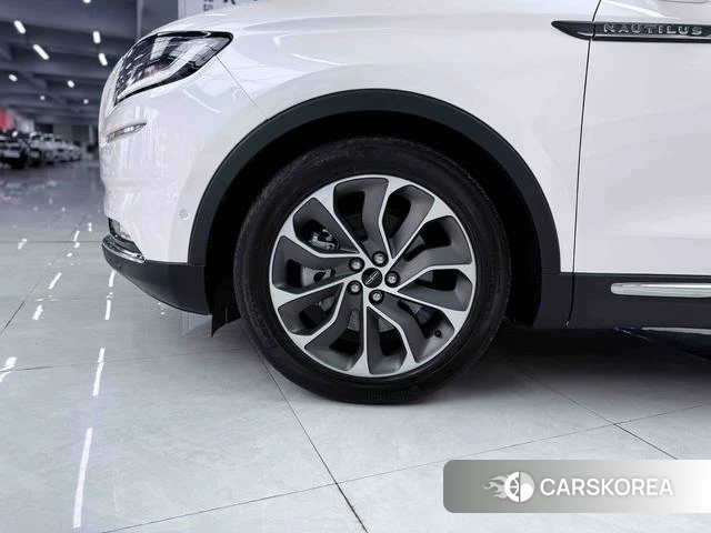 Lincoln Navigator id 4253421 из Китая 16