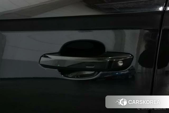 Audi Q5L id 4279257 из Китая 24