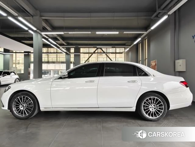 Mercedes-Benz E-class id 4258298 из Китая 15