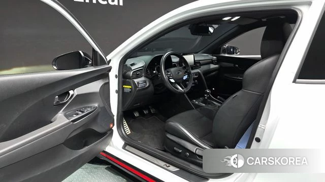 Hyundai Veloster (JS) id 4856358 из Кореи 32