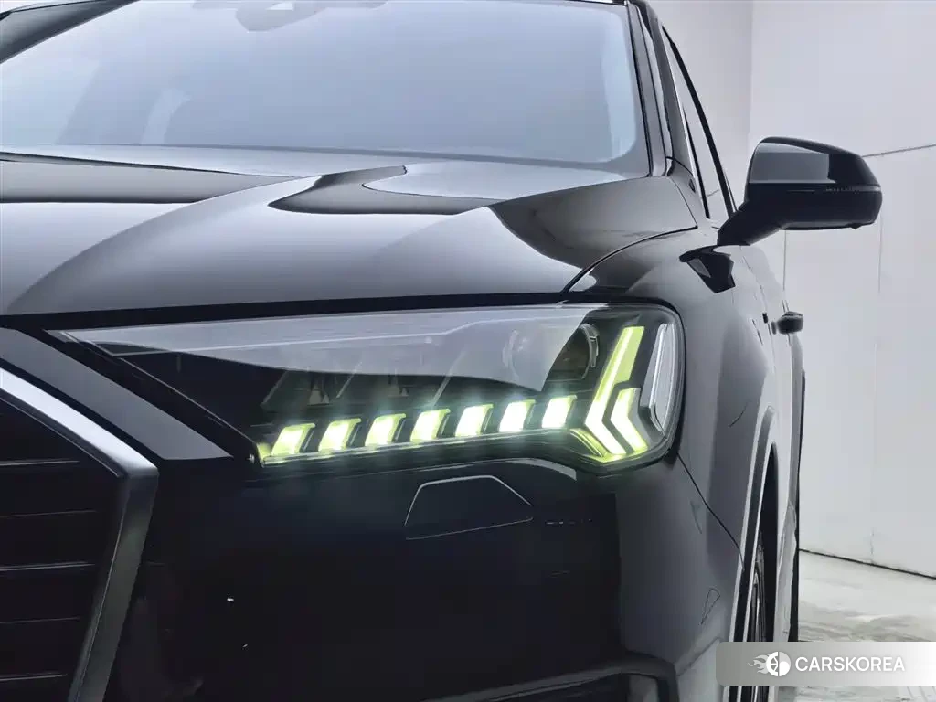 Audi Q7 id 4601728 из Китая 28