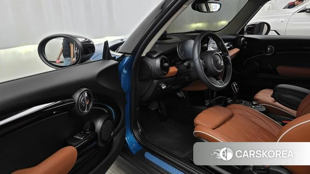 Mini Cooper S id 4691769 из Кореи 31